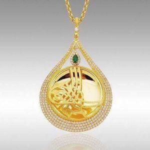 Meet your Posher, Amara